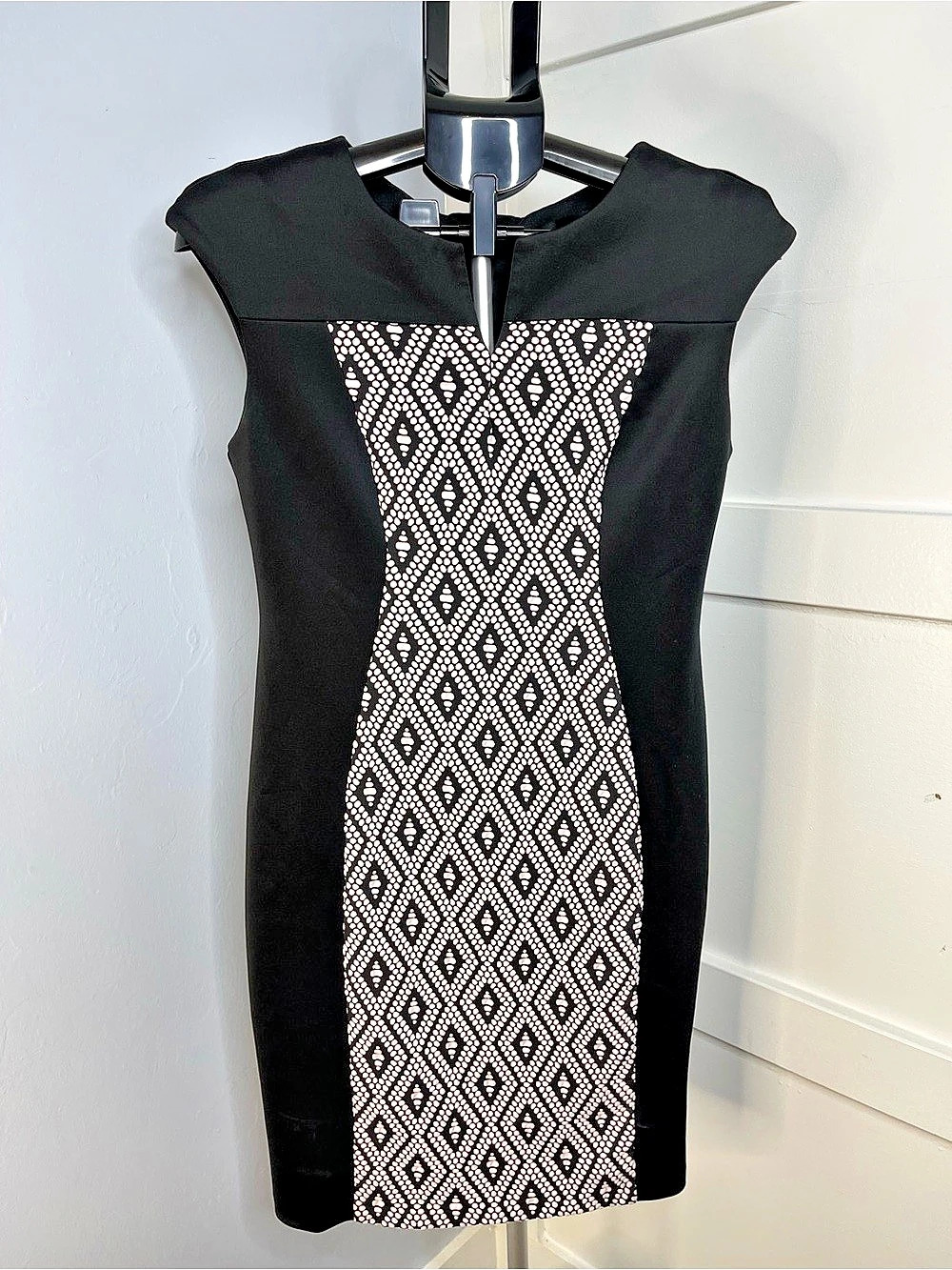 Connected Apparel Geometric Dress in Black & Pink Size 10